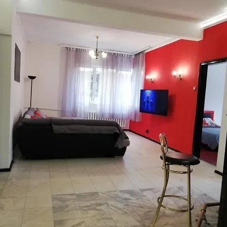 Center Spacious With Free Parking * София