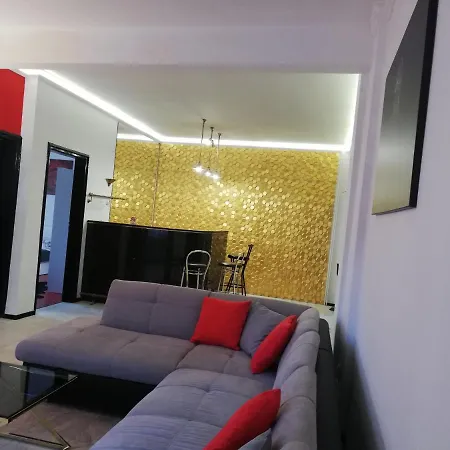 Center Spacious With Free Parking סופיה