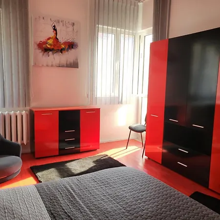 Apartmán Center Spacious With Free Parking